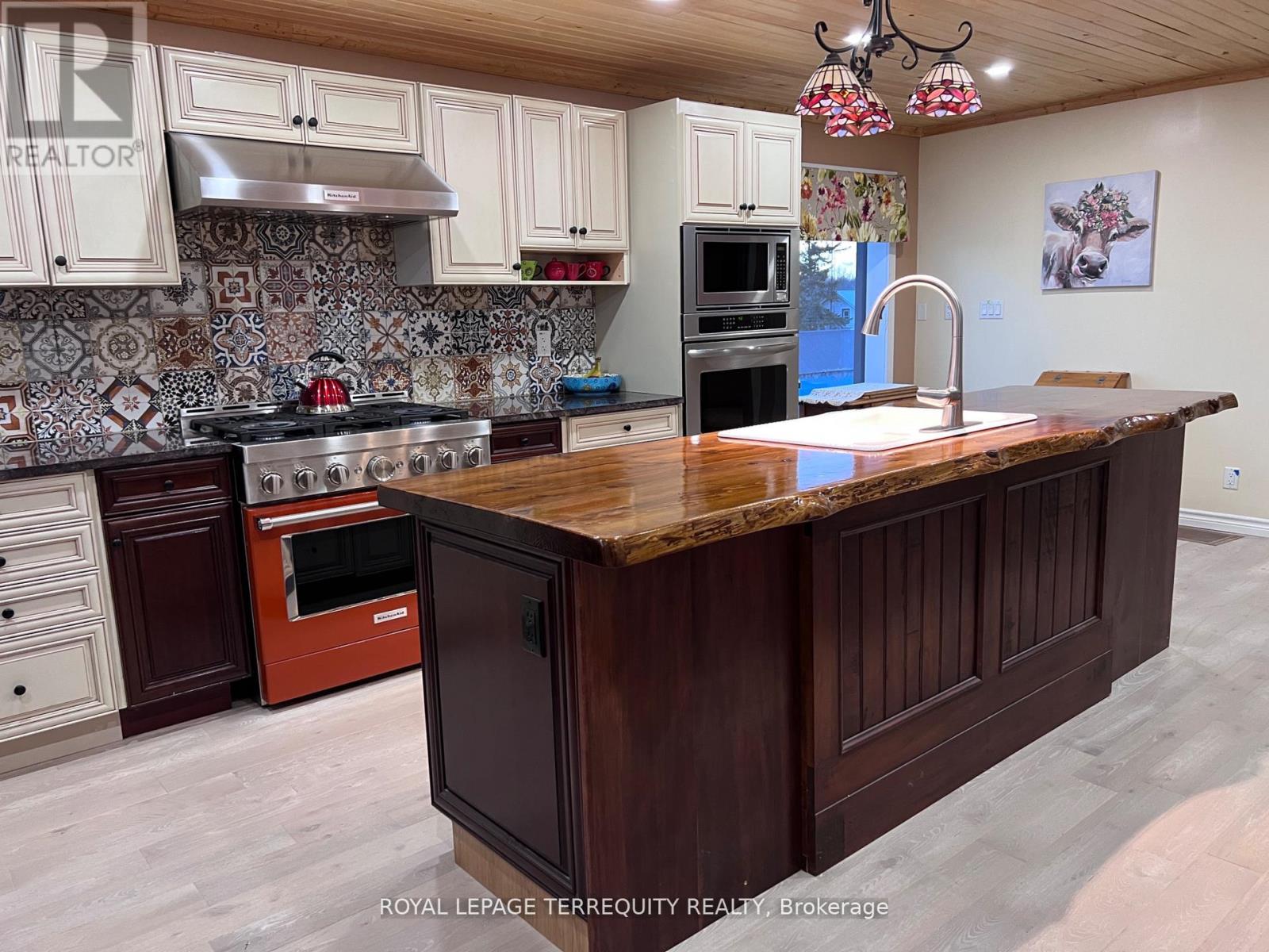 189 East Hungerford Road, Tweed, Ontario  K0K 3J0 - Photo 9 - X12703364