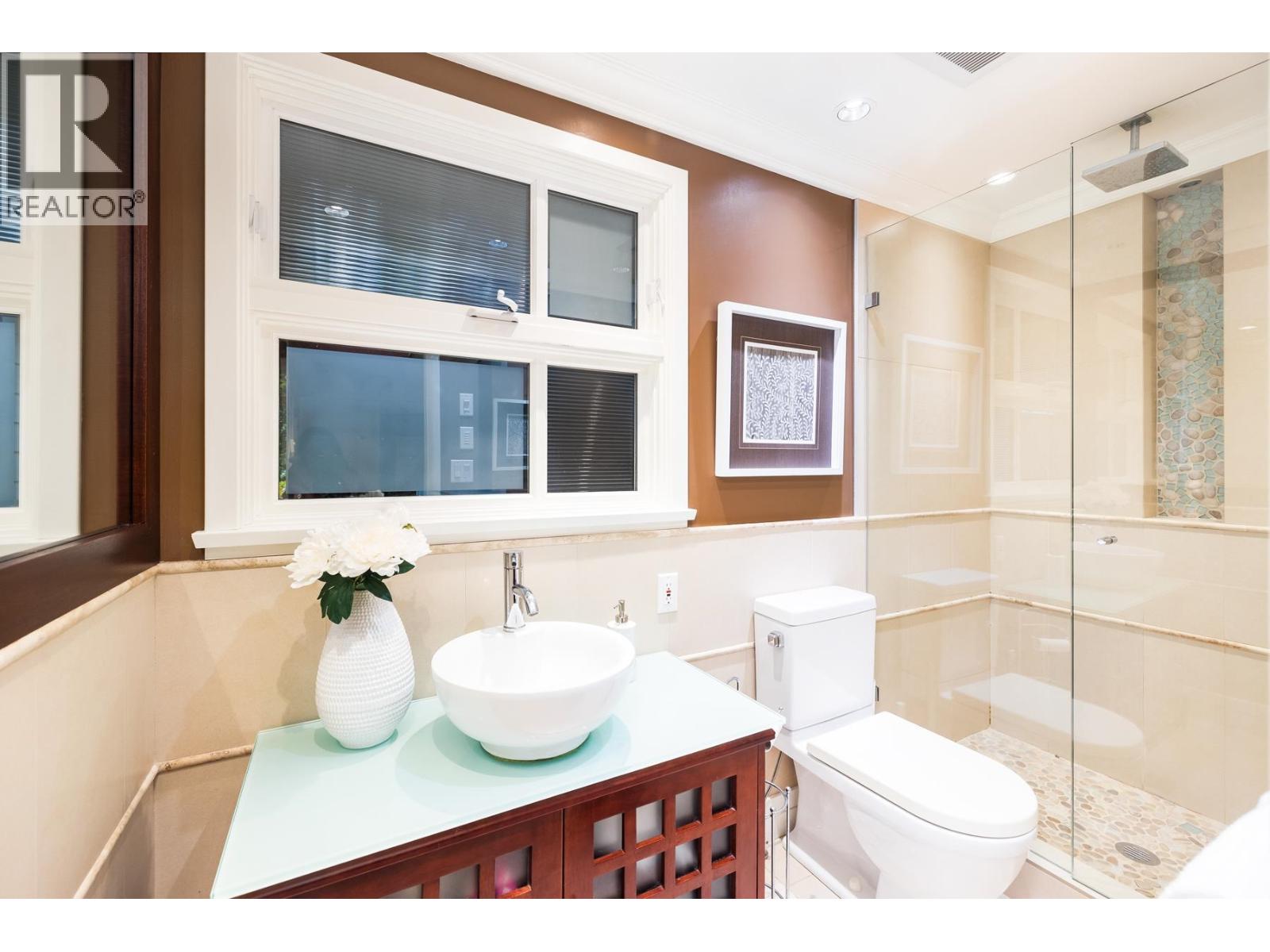 1090 W Keith Road, North Vancouver, British Columbia  V7P 1Y5 - Photo 18 - R3080200