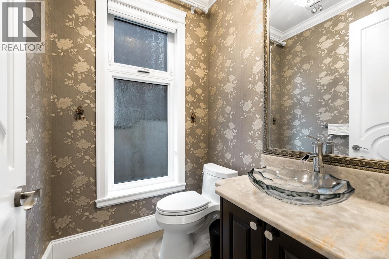 4859 Sardis Street, Burnaby, British Columbia  V5H 1L4 - Photo 10 - R3080224