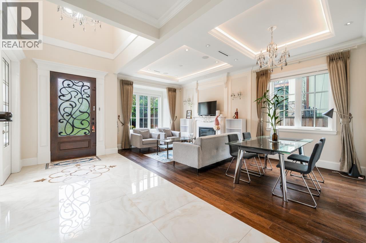 4859 Sardis Street, Burnaby, British Columbia  V5H 1L4 - Photo 4 - R3080224