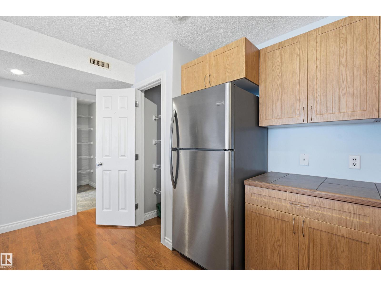 2953 26 Street Nw, Edmonton, Alberta  T6T 2A1 - Photo 14 - E4470274