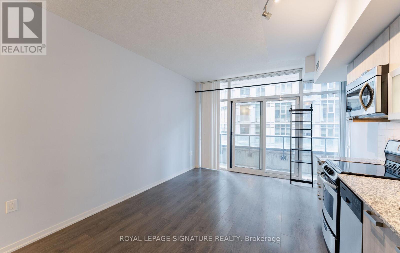 617w - 36 Lisgar Street, Toronto, Ontario  M6J 3G2 - Photo 17 - C12703972