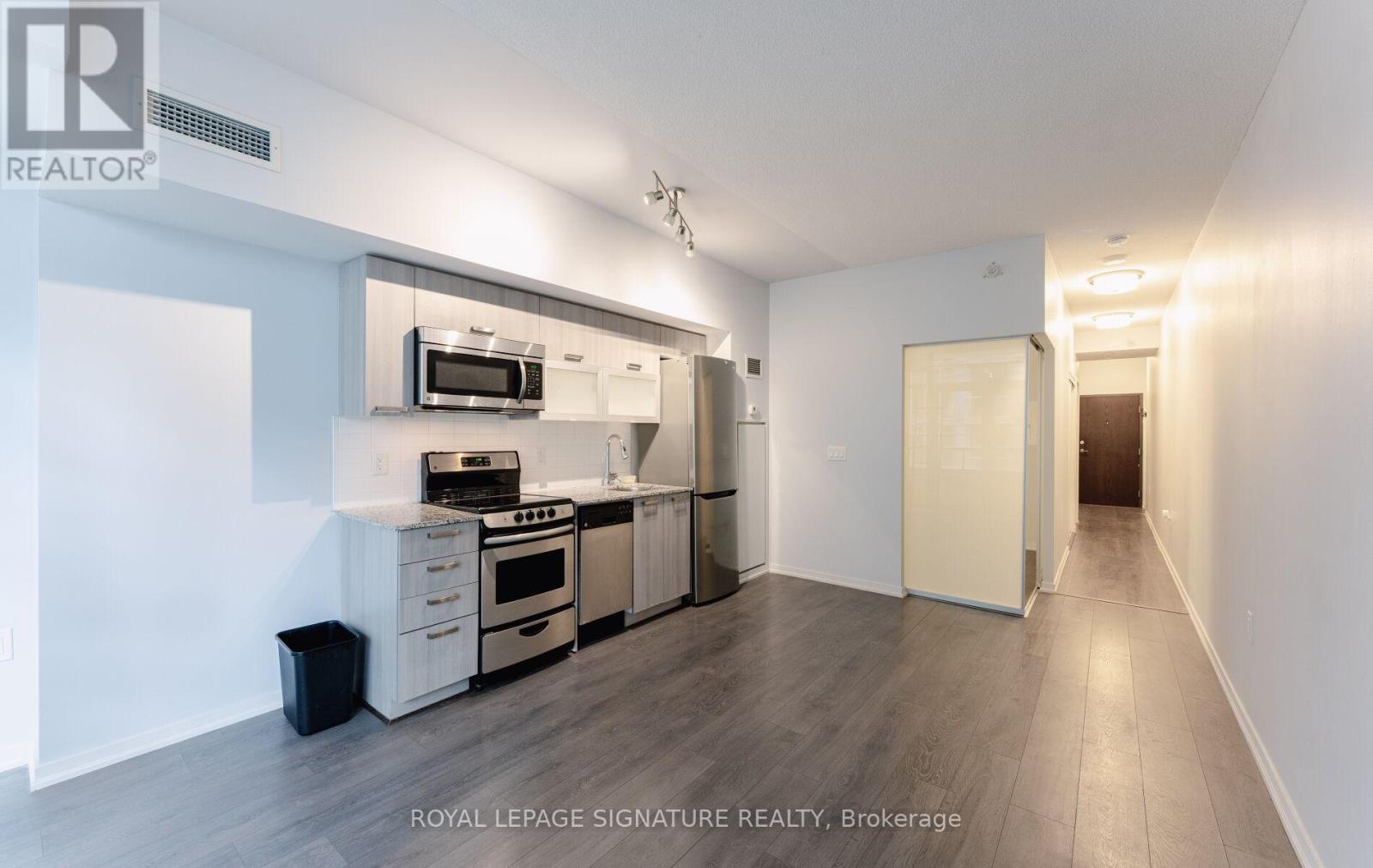 617w - 36 Lisgar Street, Toronto, Ontario  M6J 3G2 - Photo 18 - C12703972