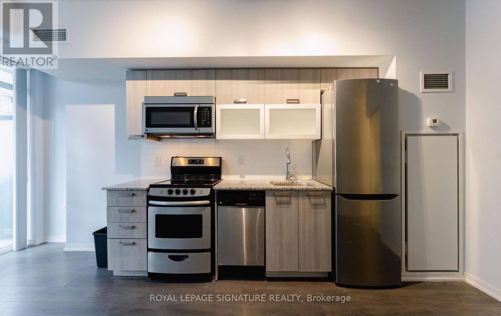 617w - 36 Lisgar Street, Toronto, Ontario  M6J 3G2 - Photo 21 - C12703972