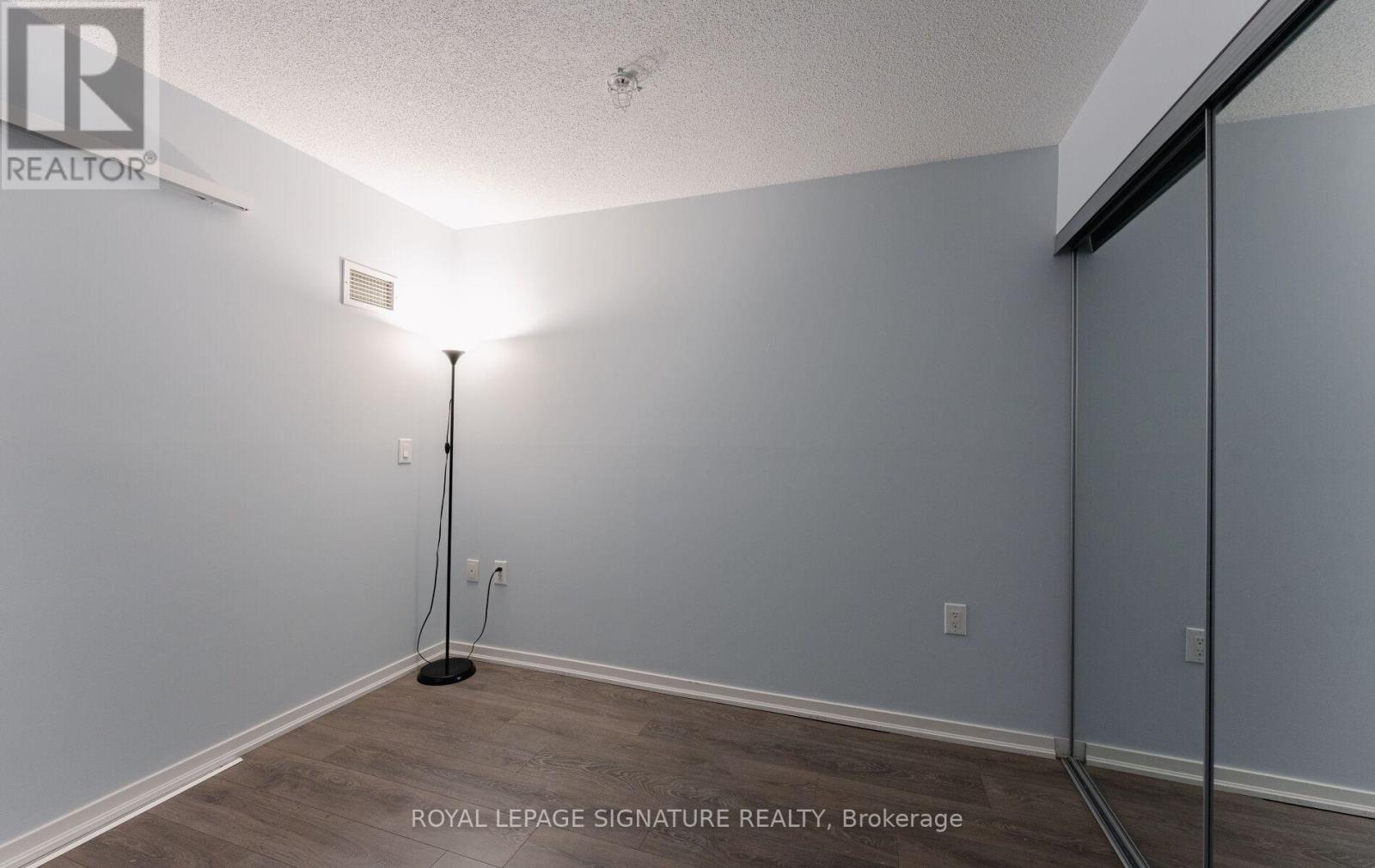 617w - 36 Lisgar Street, Toronto, Ontario  M6J 3G2 - Photo 25 - C12703972