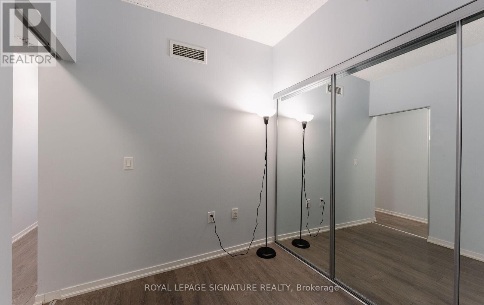 617w - 36 Lisgar Street, Toronto, Ontario  M6J 3G2 - Photo 29 - C12703972