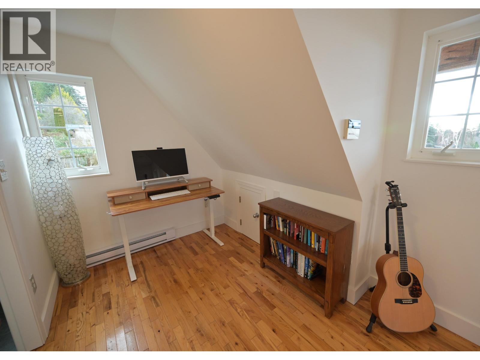 5160 Bay Road, Sechelt, British Columbia  V7Z 0G3 - Photo 12 - R3080213