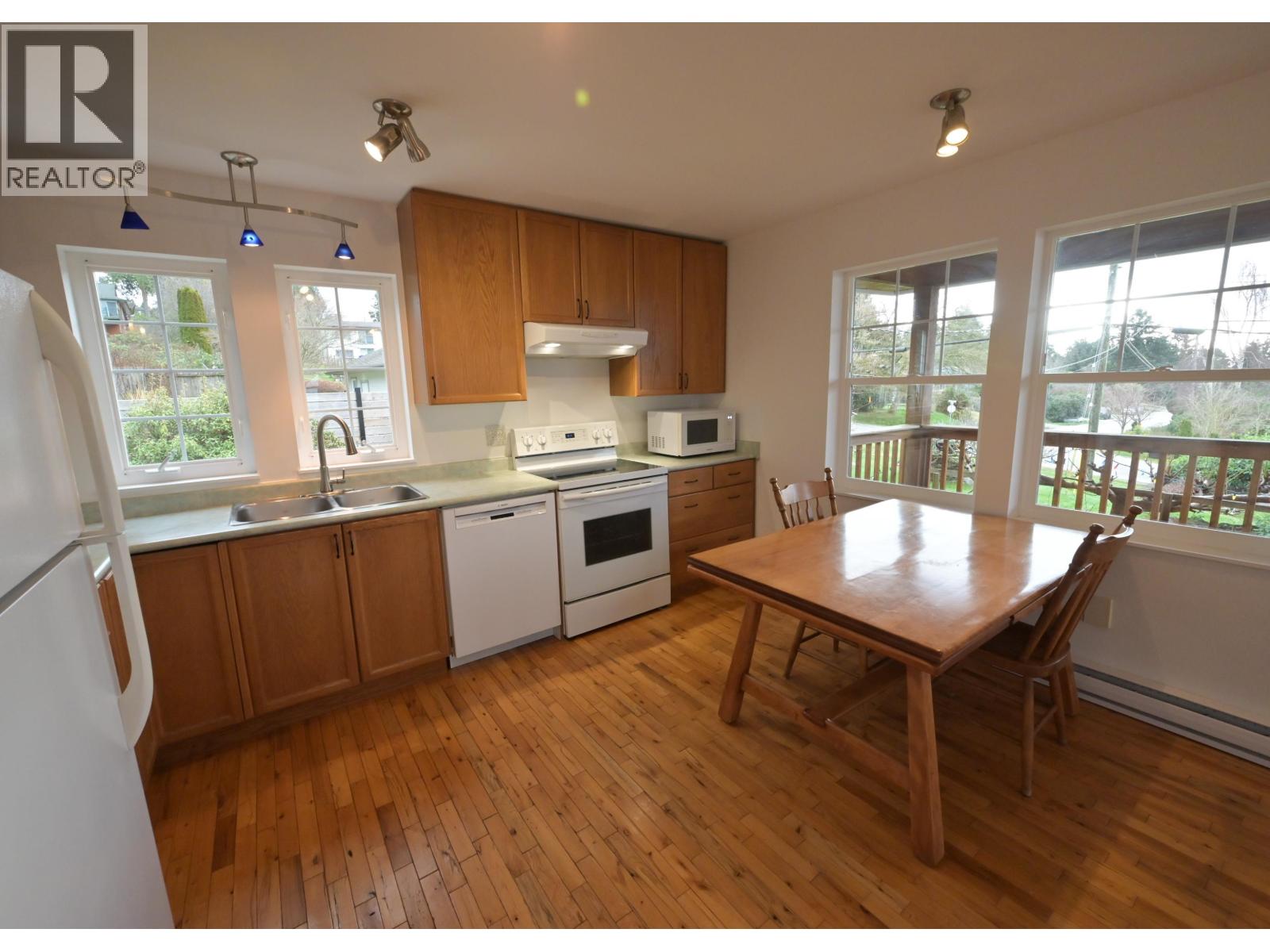 5160 Bay Road, Sechelt, British Columbia  V7Z 0G3 - Photo 19 - R3080213