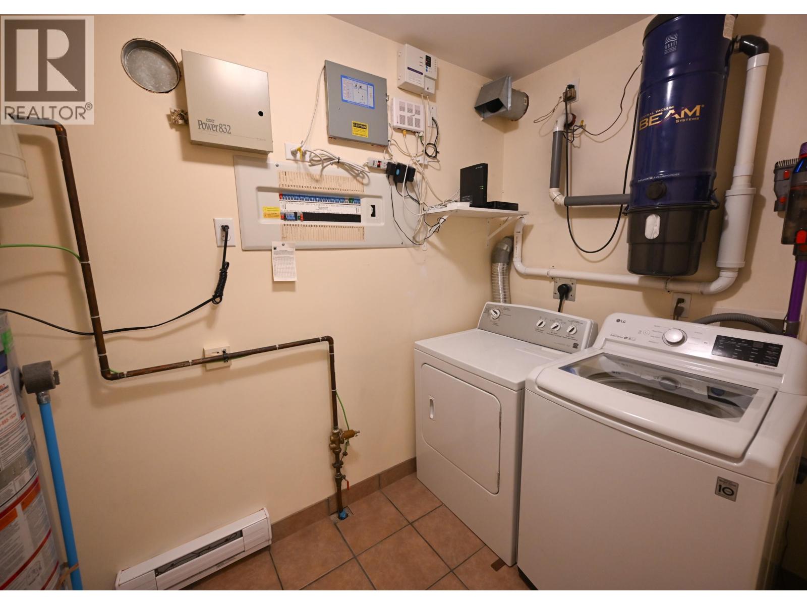 5160 Bay Road, Sechelt, British Columbia  V7Z 0G3 - Photo 33 - R3080213