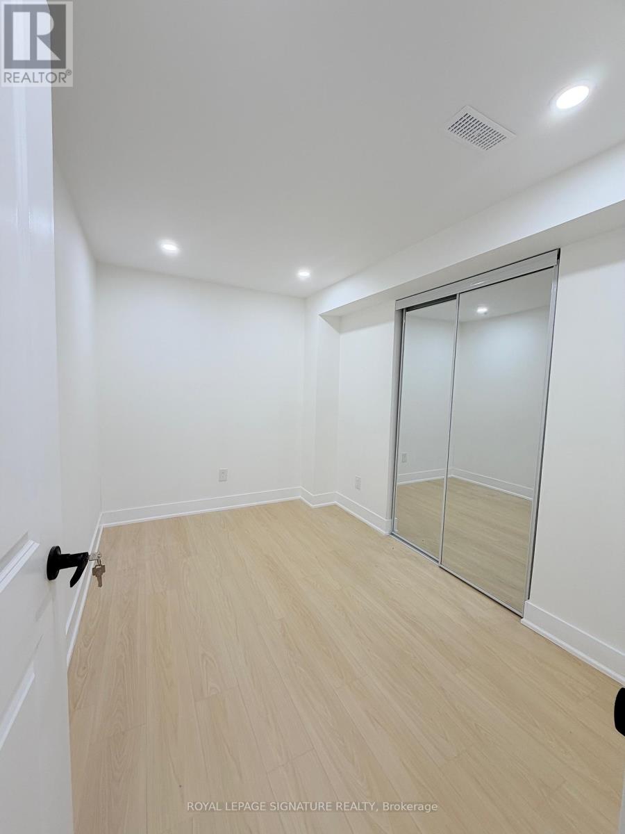 Bsmt - 16 Oak Knoll Crescent, Toronto, Ontario  M1B 4V4 - Photo 10 - E12703870