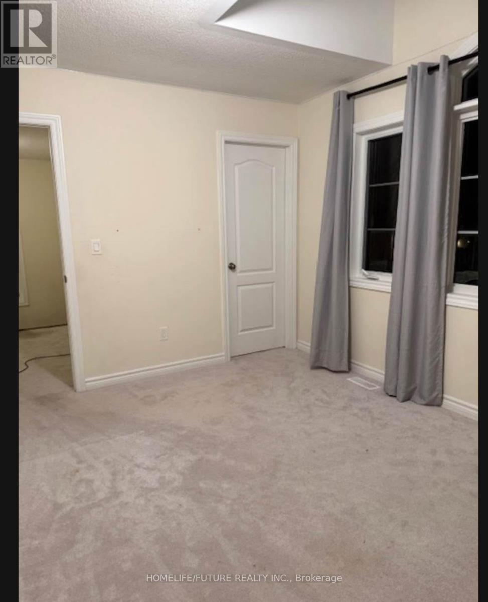 127 Hawkins Street, Georgina, Ontario  L0E 1R0 - Photo 10 - N12703912