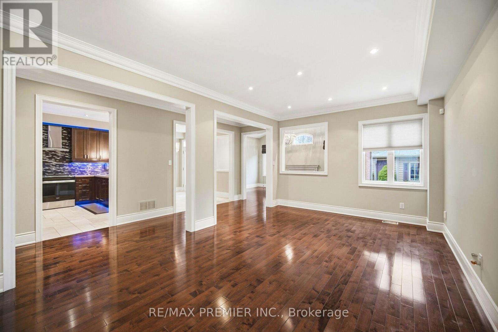 56 Stark Crescent, Vaughan, Ontario  L4H 0J4 - Photo 6 - N12703926