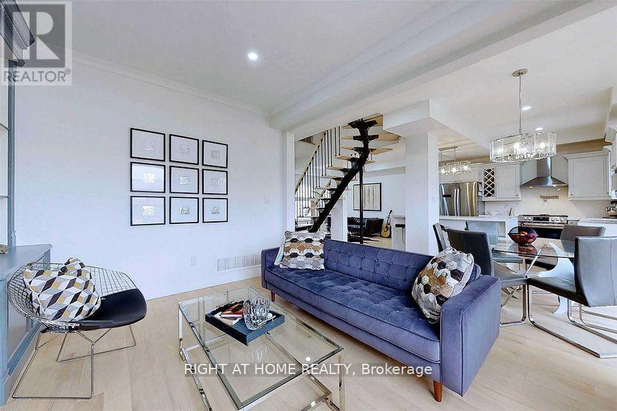 Main - 1269 Gina Street, Innisfil, Ontario  L9S 1T1 - Photo 10 - N12703964