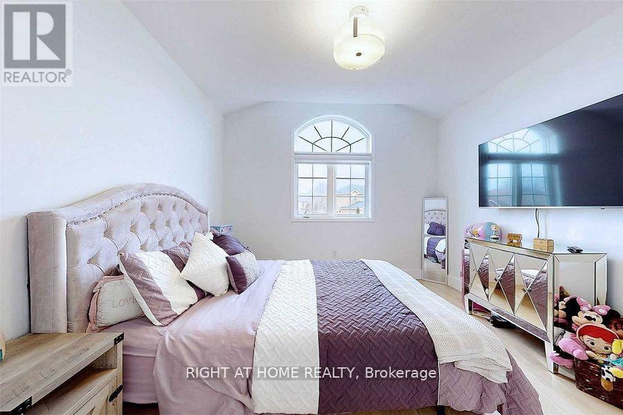 Main - 1269 Gina Street, Innisfil, Ontario  L9S 1T1 - Photo 18 - N12703964