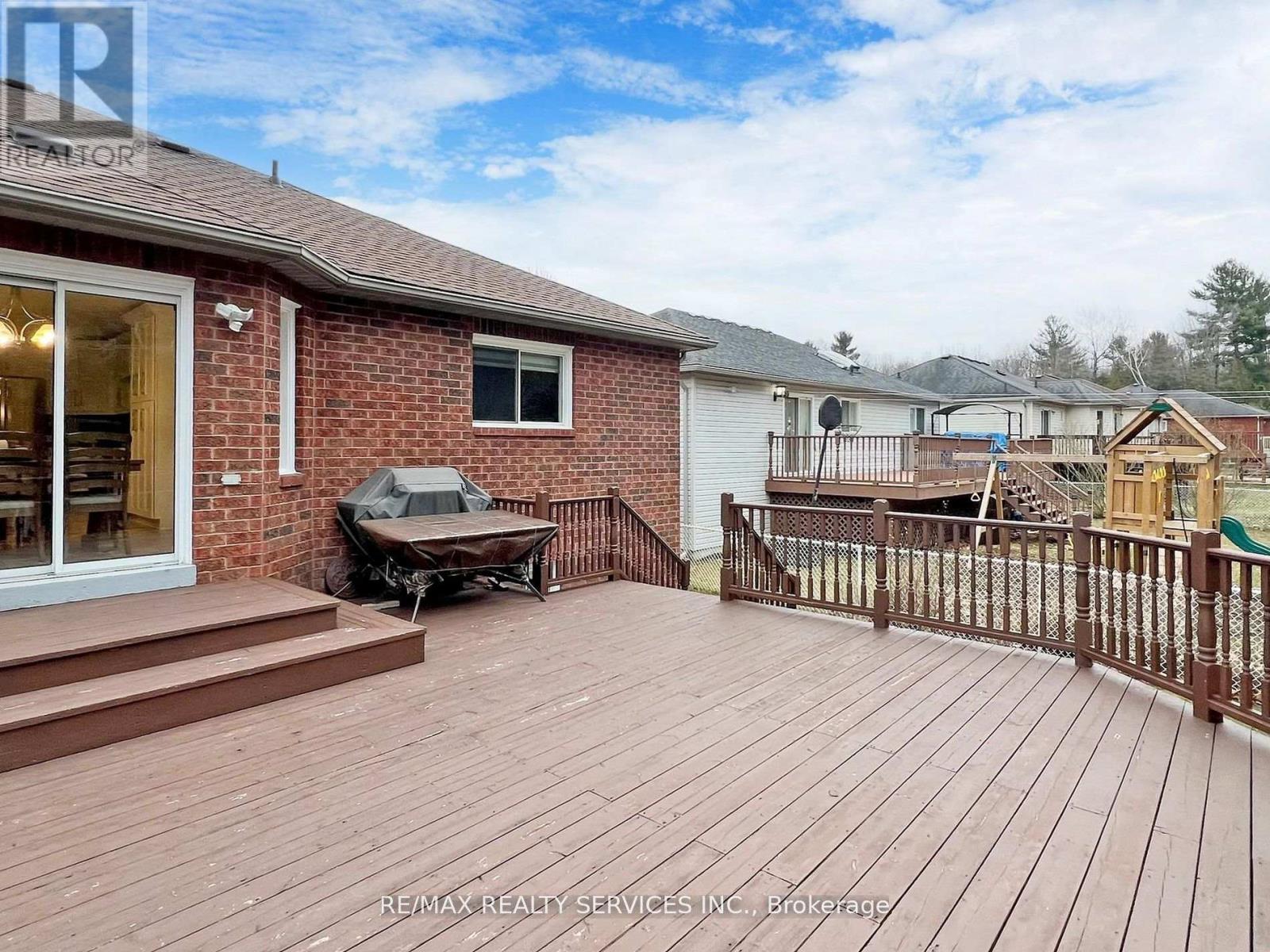 10 Bush Crescent, Wasaga Beach, Ontario  L9Z 1M3 - Photo 39 - S12703884