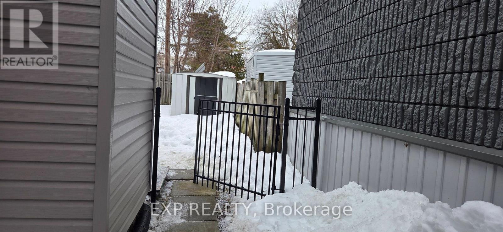 2 - 54 Wyandotte Street, Orillia, Ontario  L3V 5M9 - Photo 10 - S12703954