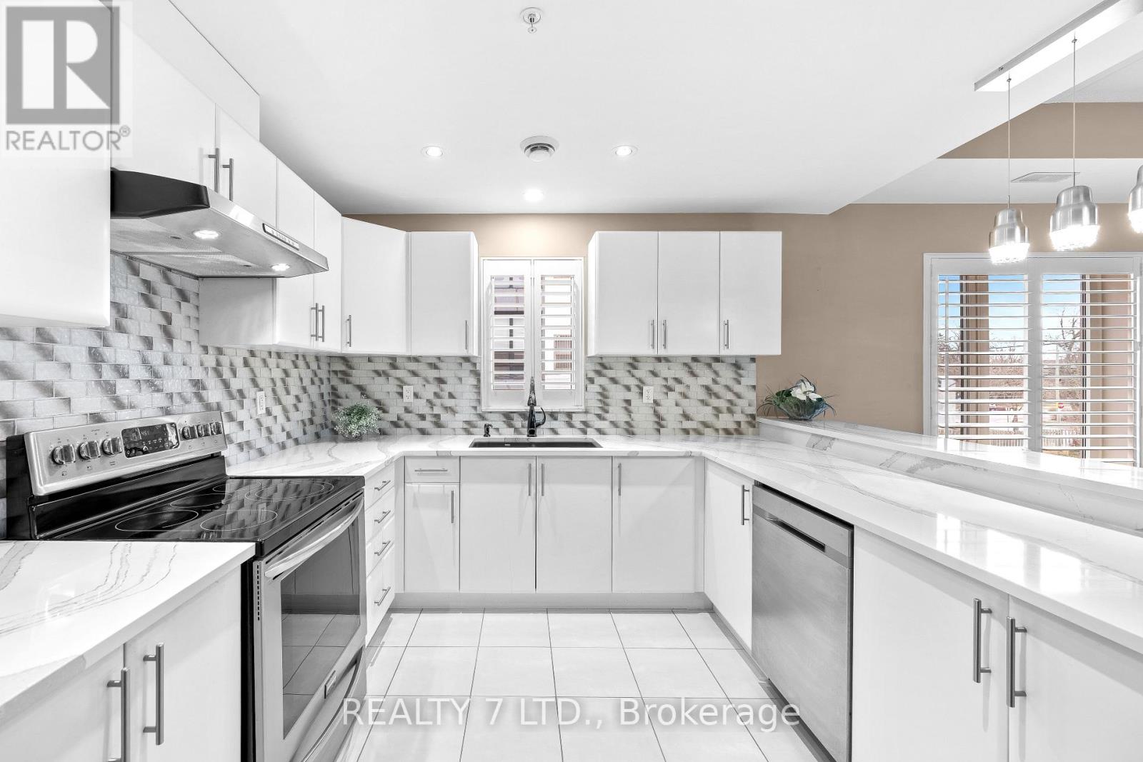 209 - 16 Sullivan Avenue, Thorold, Ontario  L2V 2Y2 - Photo 5 - X12644478