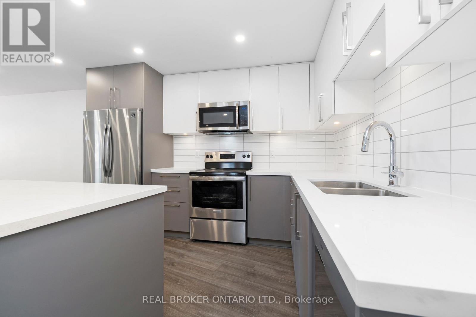 Upper - 1498 Paddington Court, Burlington, Ontario  L7M 1W7 - Photo 12 - W12703880