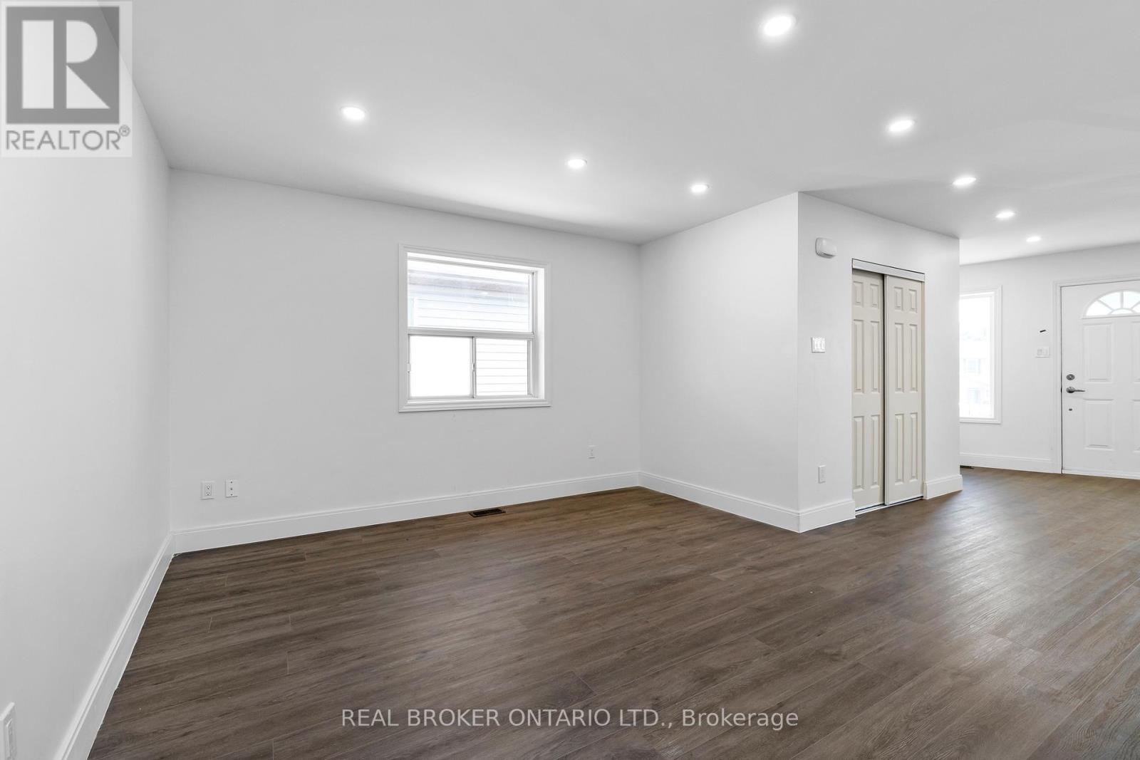 Upper - 1498 Paddington Court, Burlington, Ontario  L7M 1W7 - Photo 14 - W12703880