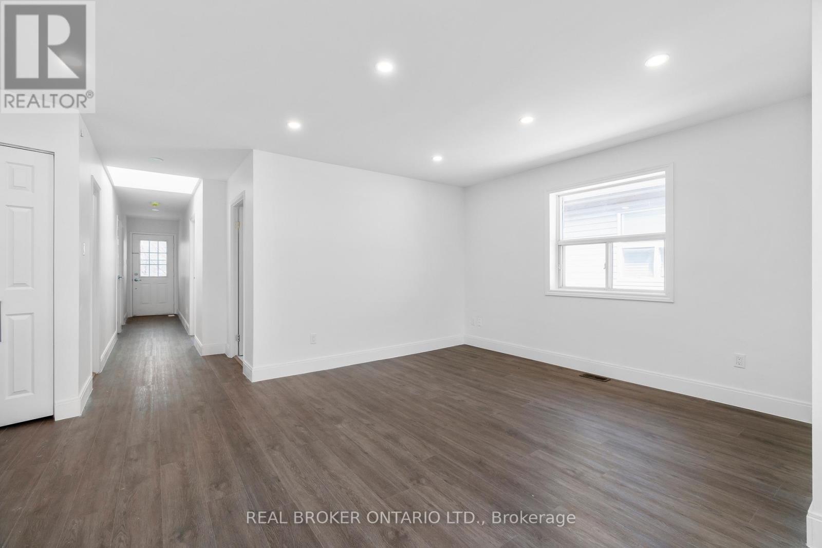 Upper - 1498 Paddington Court, Burlington, Ontario  L7M 1W7 - Photo 16 - W12703880