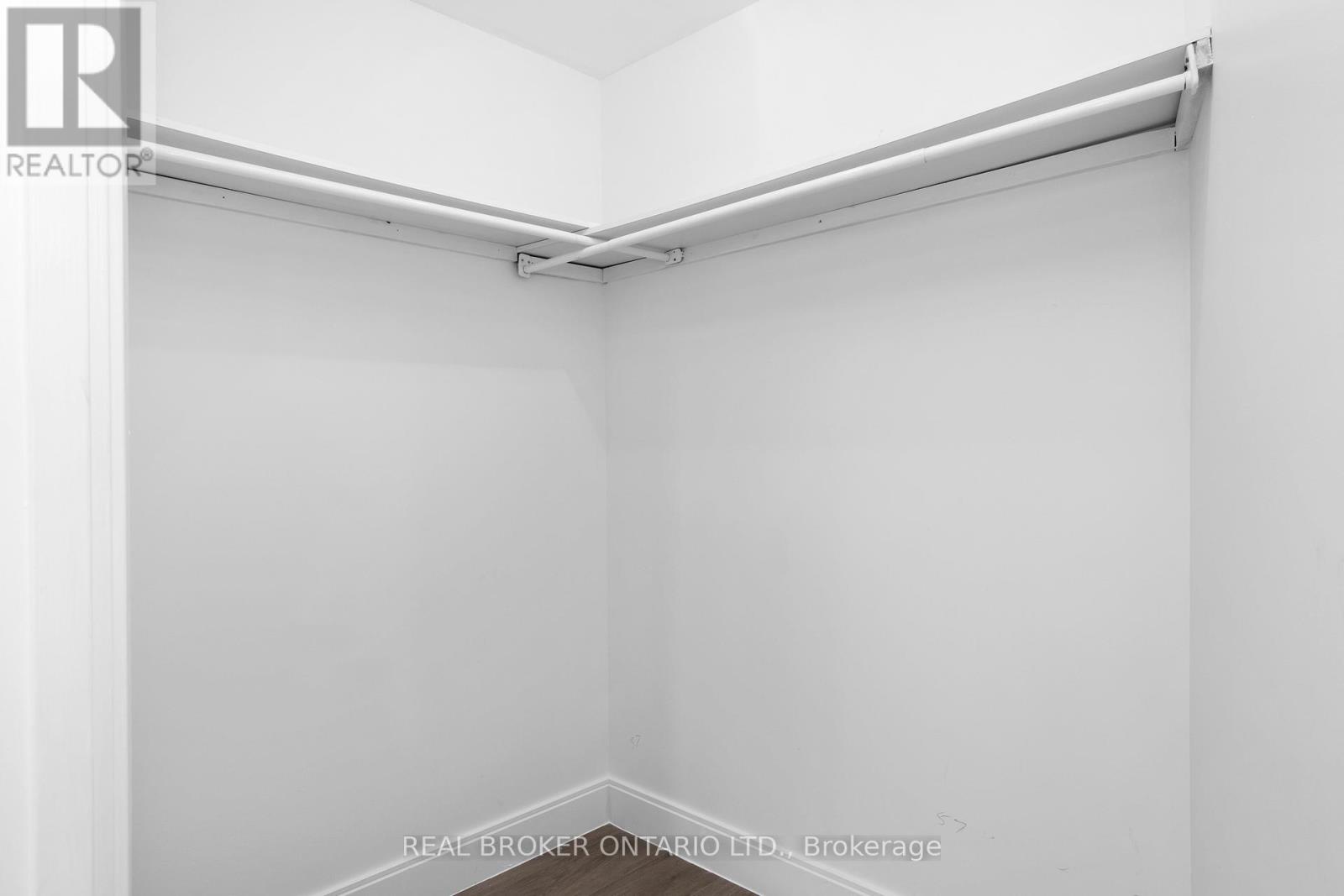 Upper - 1498 Paddington Court, Burlington, Ontario  L7M 1W7 - Photo 25 - W12703880