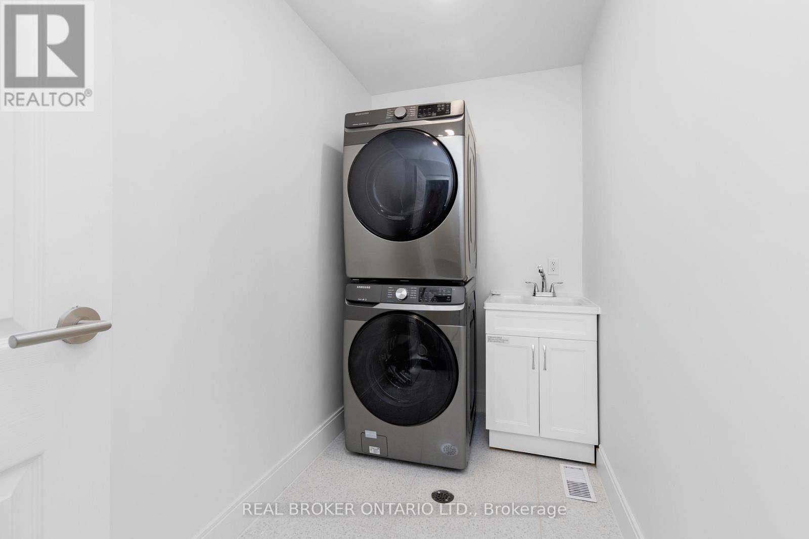 Upper - 1498 Paddington Court, Burlington, Ontario  L7M 1W7 - Photo 30 - W12703880