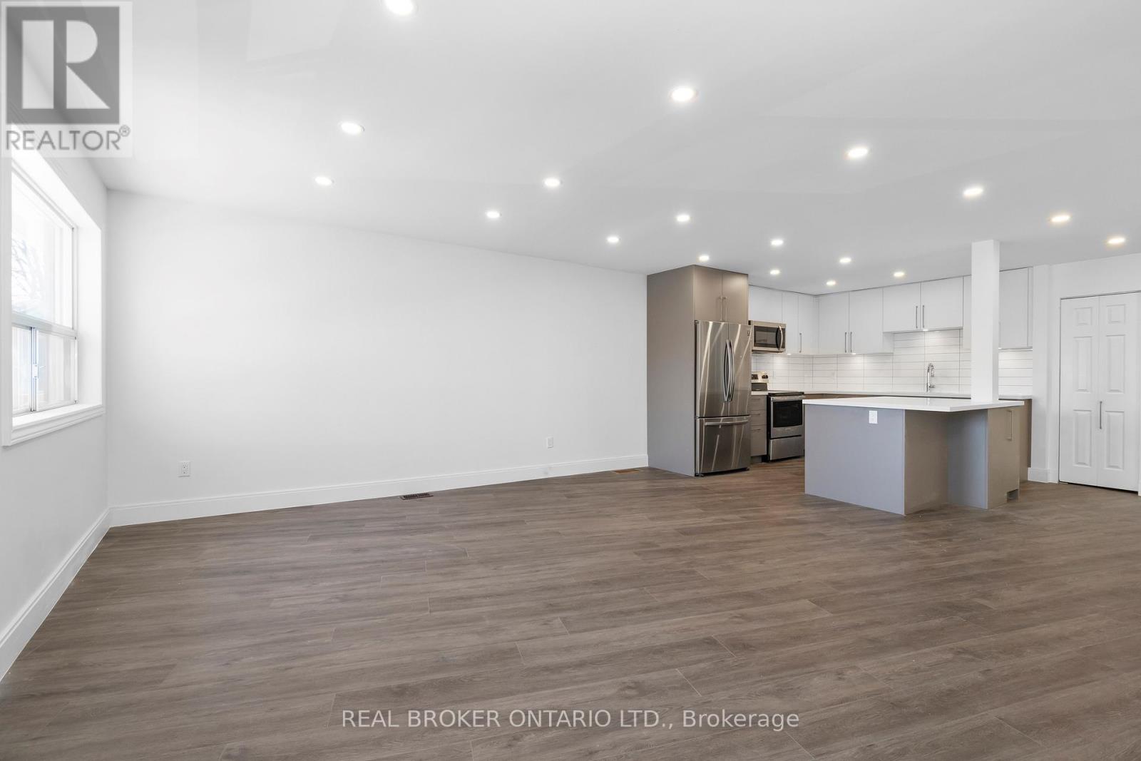 Upper - 1498 Paddington Court, Burlington, Ontario  L7M 1W7 - Photo 4 - W12703880