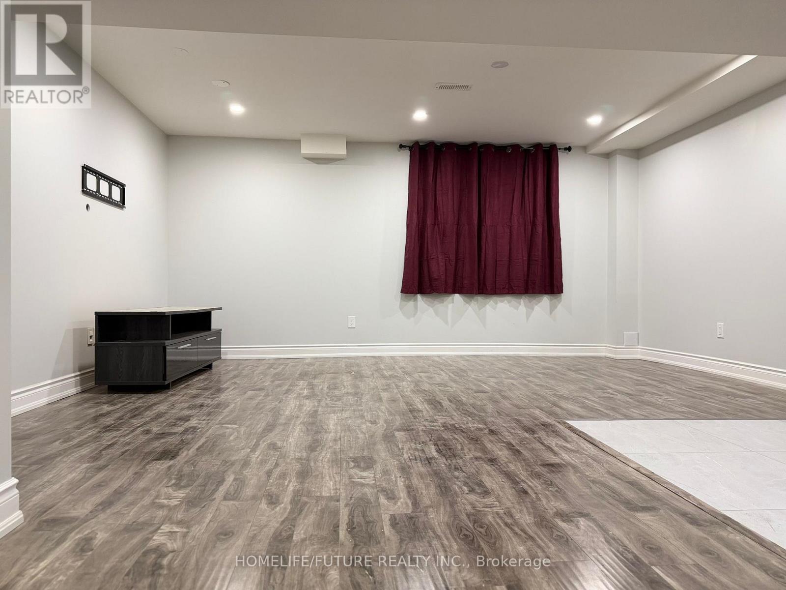 Bsmt - 5 Oxendon Road, Brampton, Ontario  L7A 4M4 - Photo 6 - W12703904