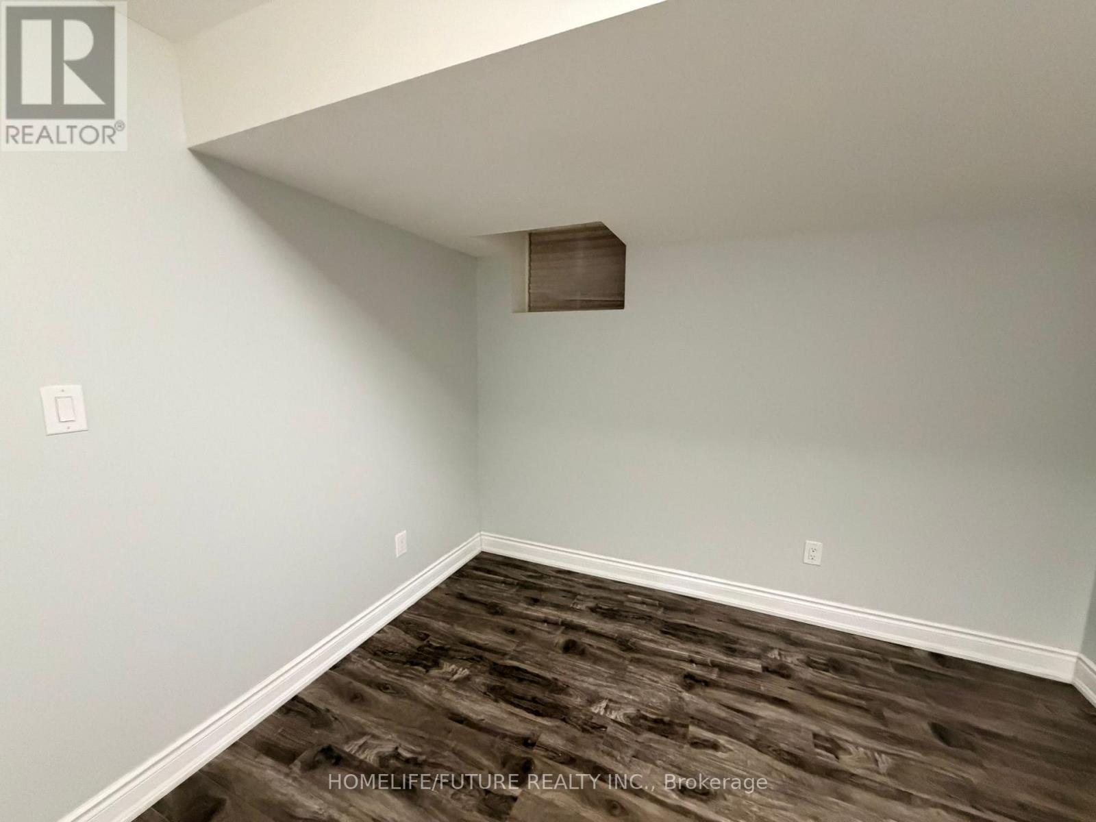 Bsmt - 5 Oxendon Road, Brampton, Ontario  L7A 4M4 - Photo 7 - W12703904