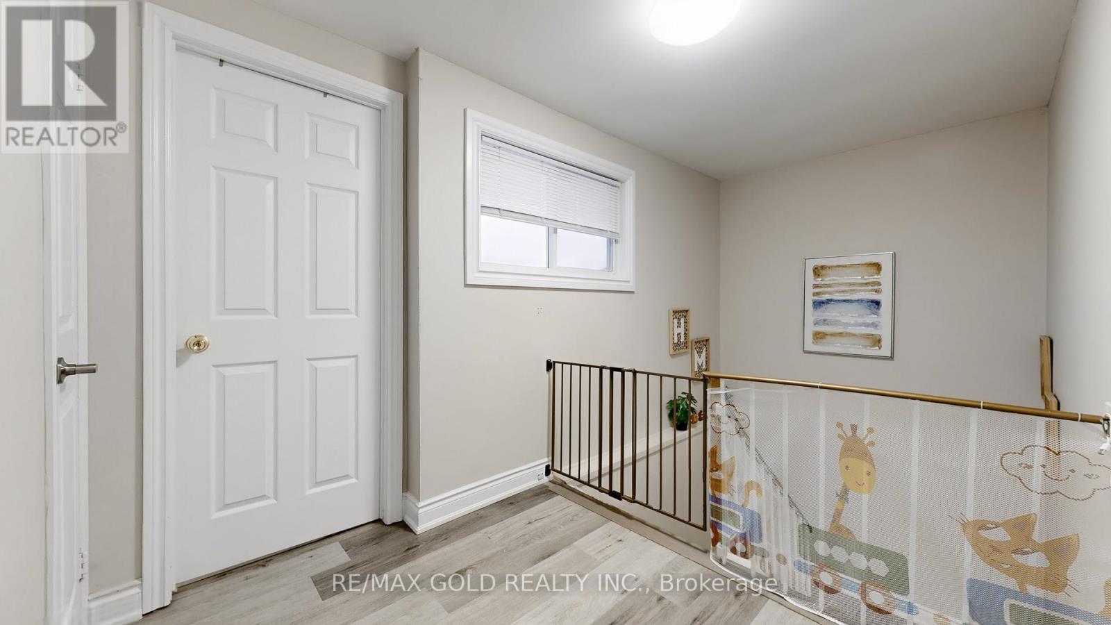 12 Glencastle Square, Brampton, Ontario  L6S 2H8 - Photo 20 - W12703906
