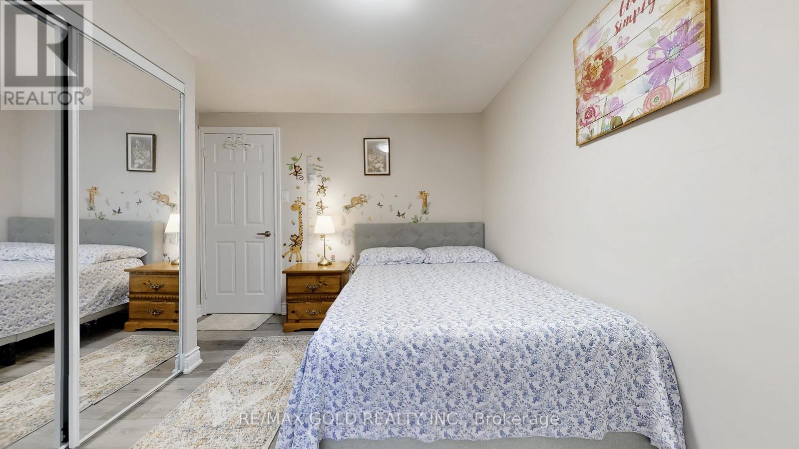 12 Glencastle Square, Brampton, Ontario  L6S 2H8 - Photo 29 - W12703906