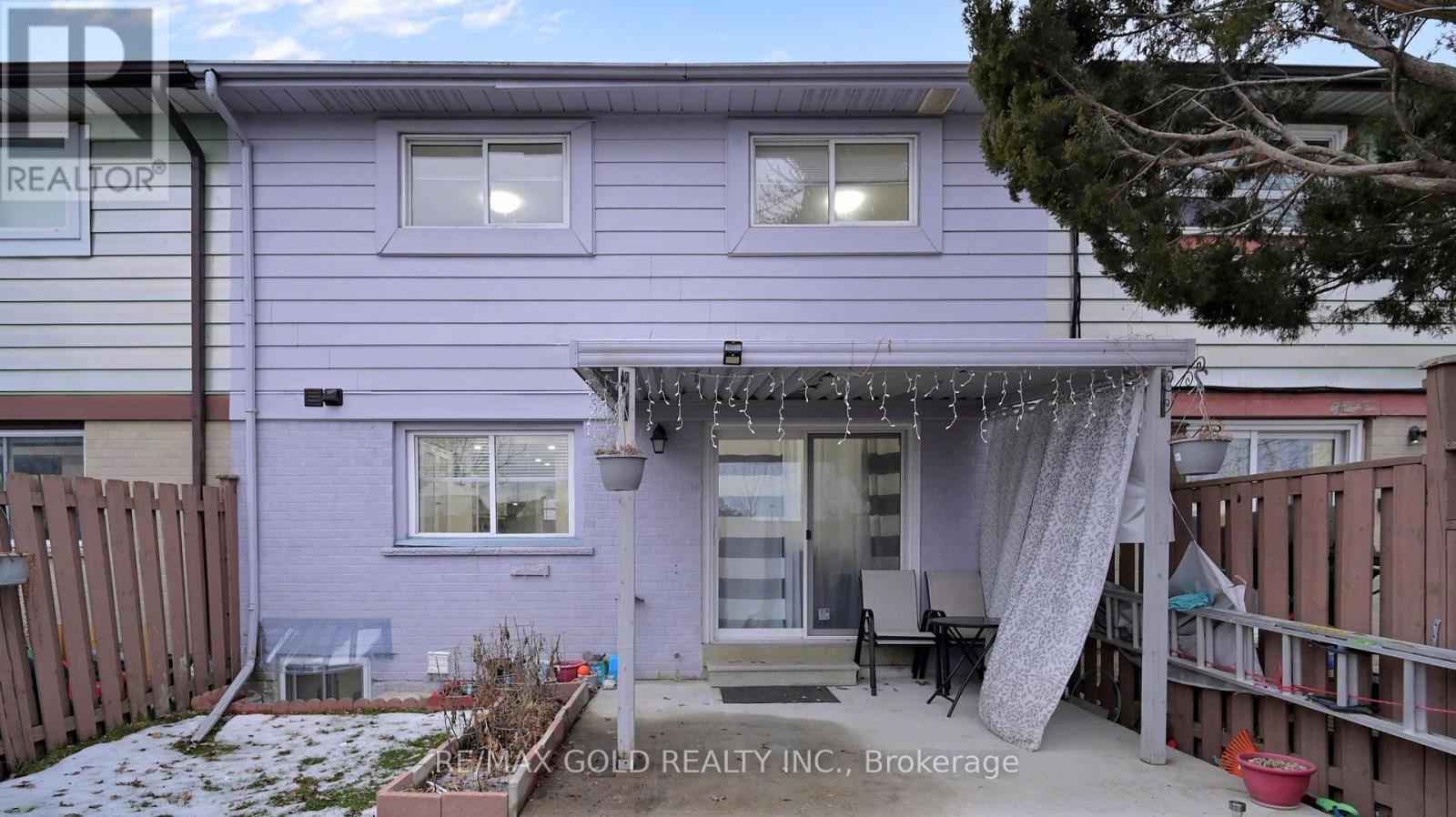 12 Glencastle Square, Brampton, Ontario  L6S 2H8 - Photo 48 - W12703906