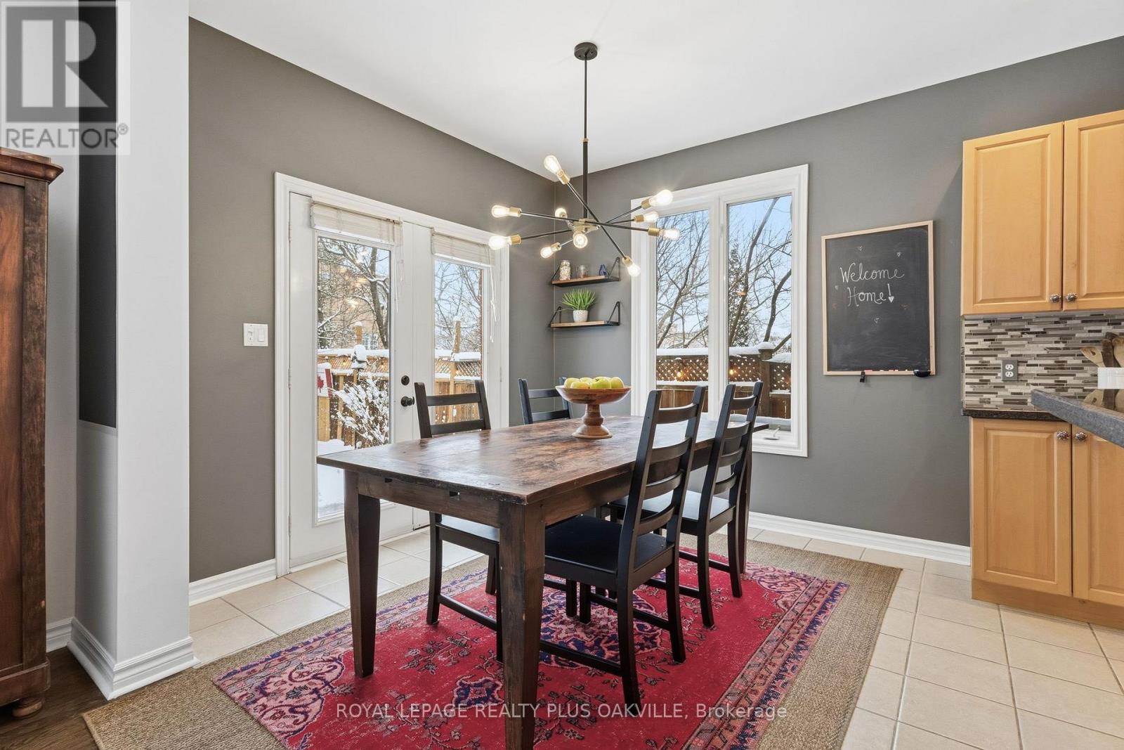 2249 Woodcrest Drive, Oakville, Ontario  L6M 4C6 - Photo 14 - W12703938