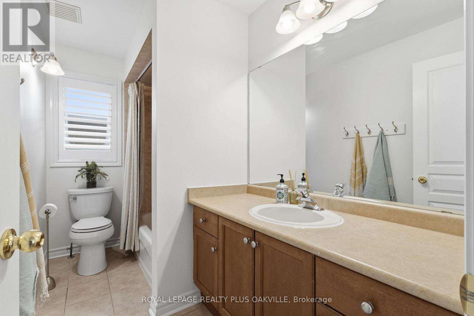 2249 Woodcrest Drive, Oakville, Ontario  L6M 4C6 - Photo 29 - W12703938