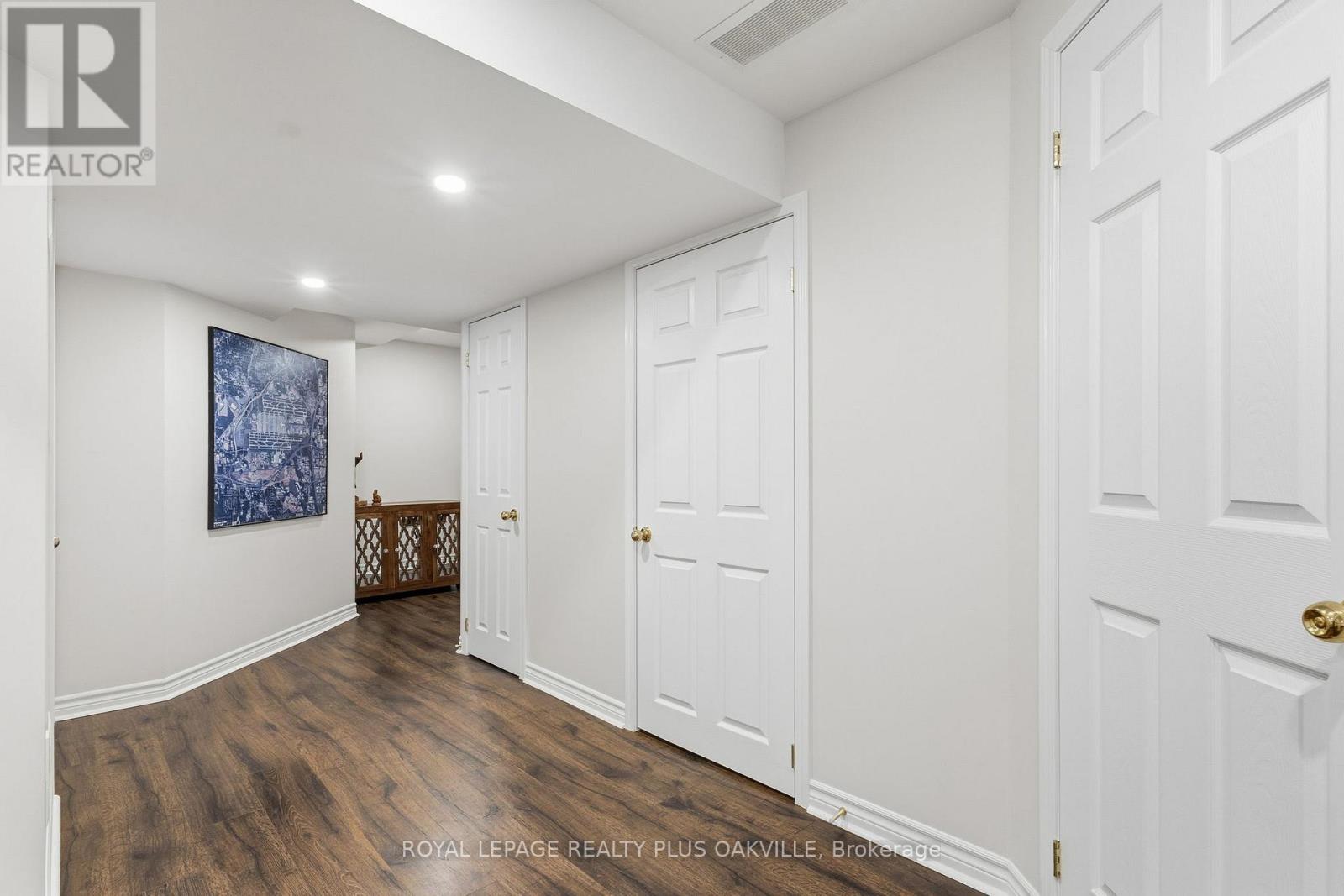 2249 Woodcrest Drive, Oakville, Ontario  L6M 4C6 - Photo 31 - W12703938