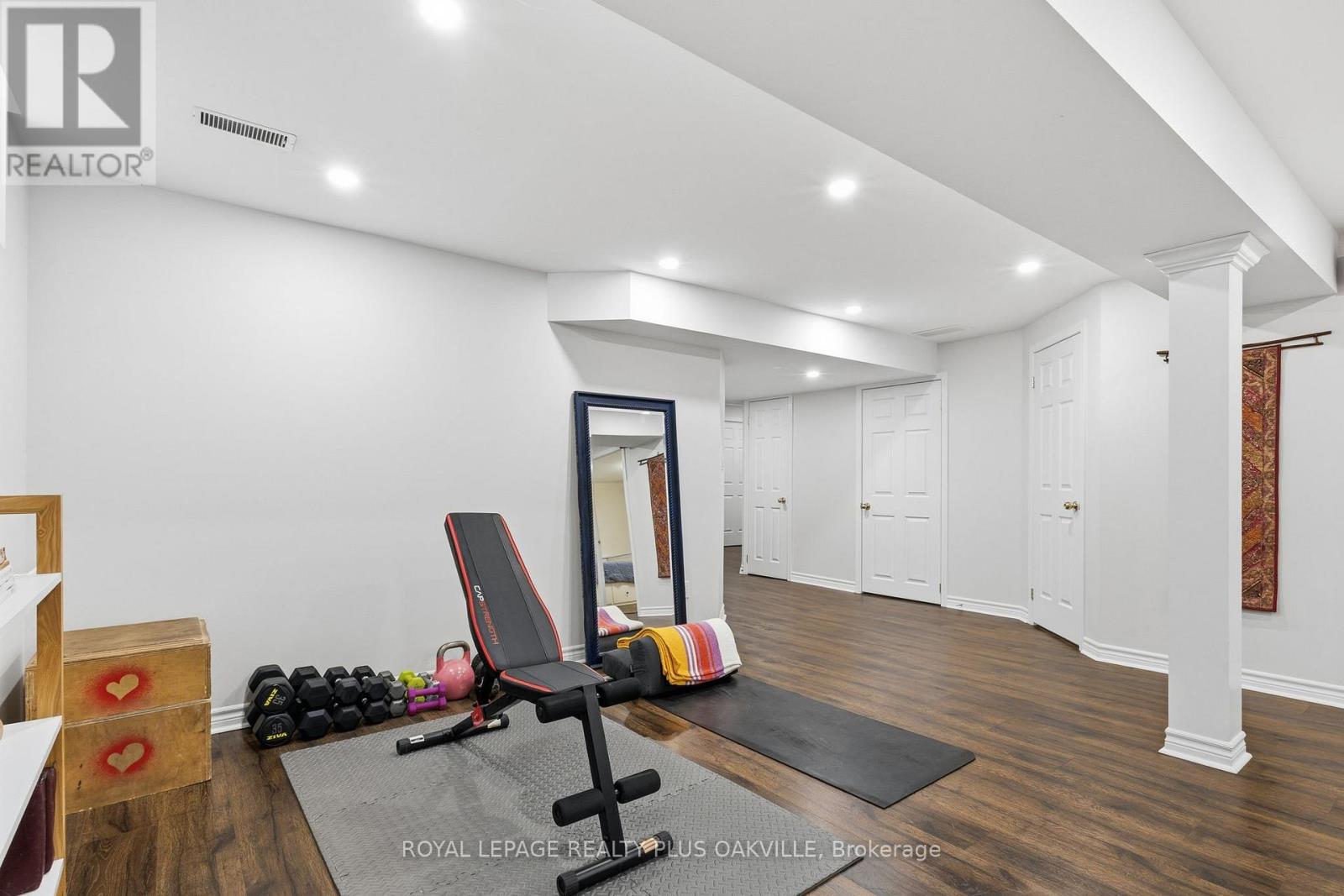 2249 Woodcrest Drive, Oakville, Ontario  L6M 4C6 - Photo 36 - W12703938