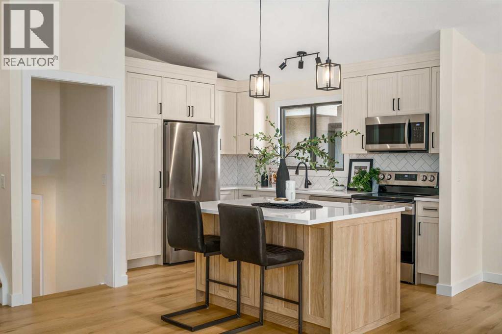 204 Mckerrell Way Se, Calgary, Alberta  T2Z 1N9 - Photo 8 - A2260950