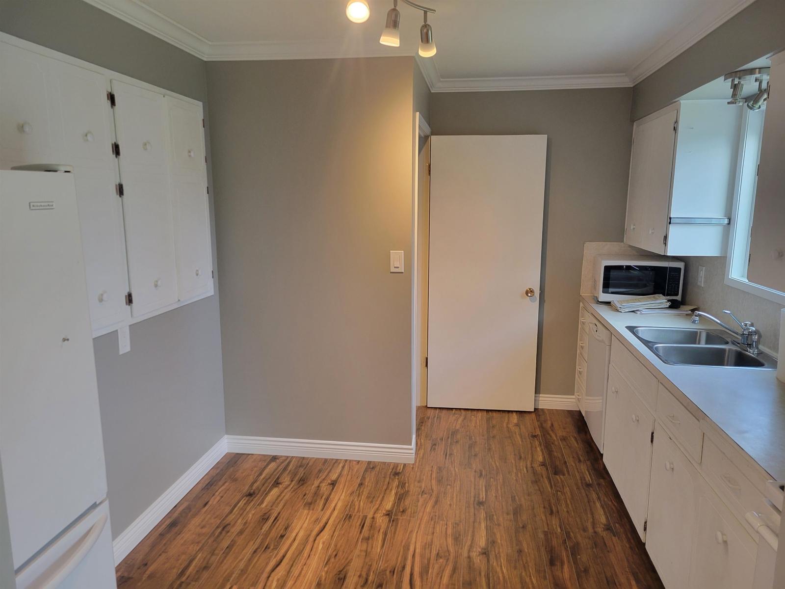 8525 Howard Crescent, Chilliwack Proper South, Chilliwack, British Columbia  V2P 5R5 - Photo 4 - R3080215