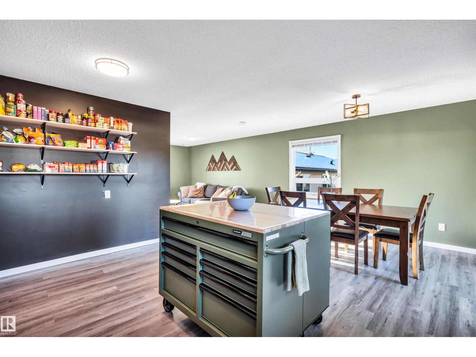 8612 33 Av Nw Nw, Edmonton, Alberta  T6K 2Y1 - Photo 10 - E4470282