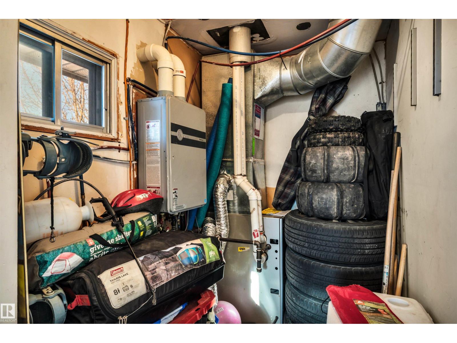 8612 33 Av Nw Nw, Edmonton, Alberta  T6K 2Y1 - Photo 36 - E4470282