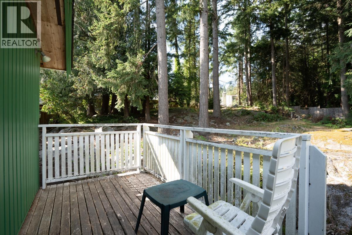 4415 Woodcrest Road, West Vancouver, British Columbia  V7S 2W2 - Photo 32 - R3042273