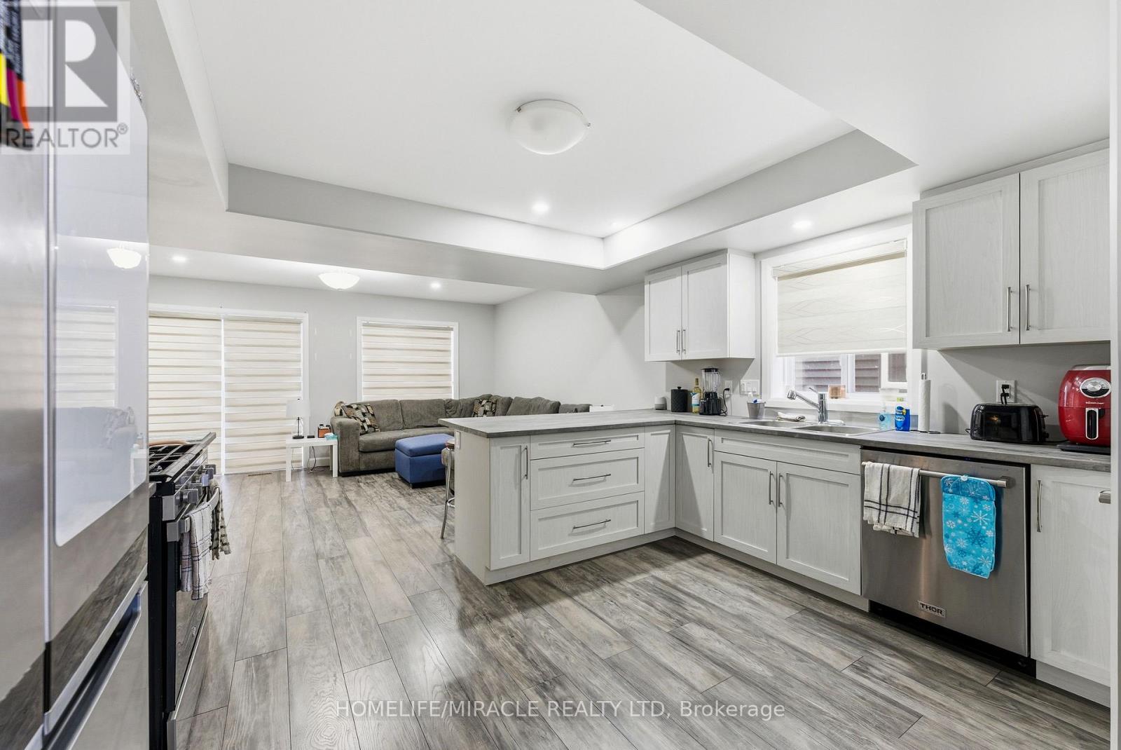 38 Dewal Place, Belleville, Ontario  K8P 0H2 - Photo 11 - X12703876