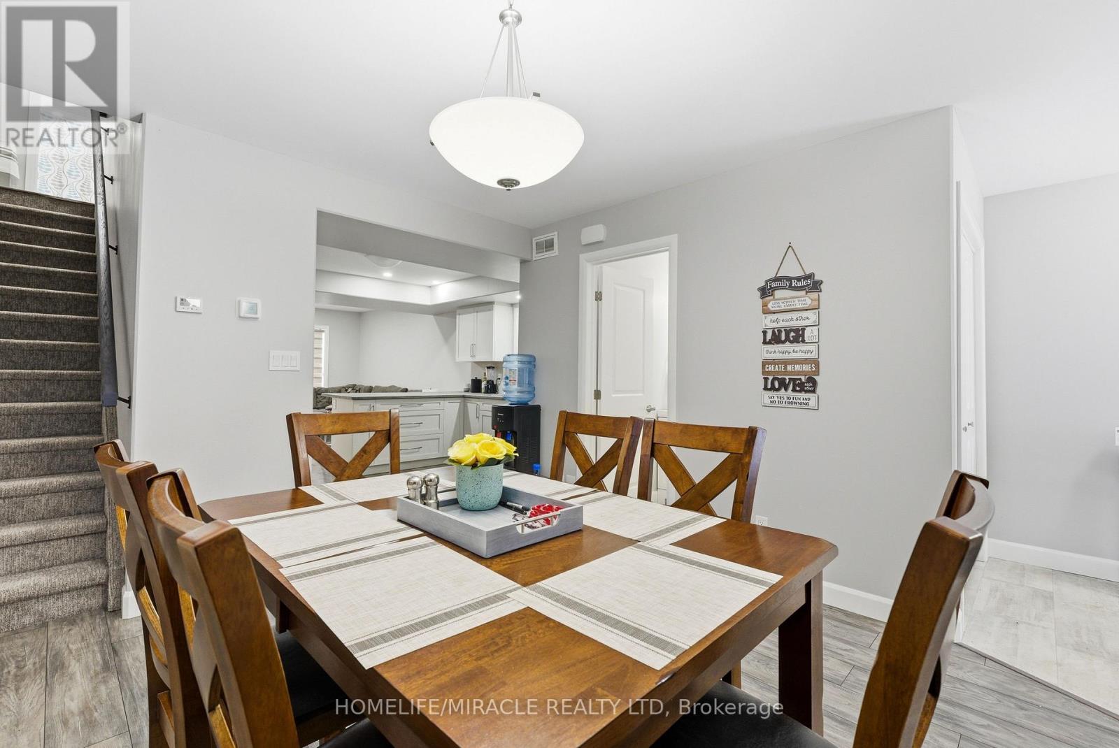 38 Dewal Place, Belleville, Ontario  K8P 0H2 - Photo 8 - X12703876