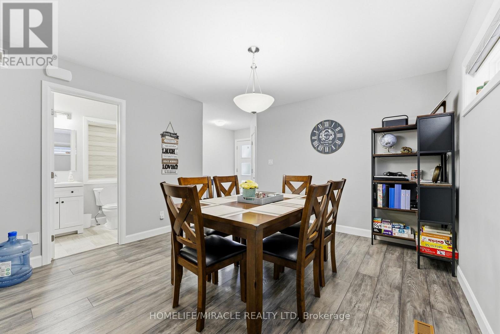 38 Dewal Place, Belleville, Ontario  K8P 0H2 - Photo 9 - X12703876