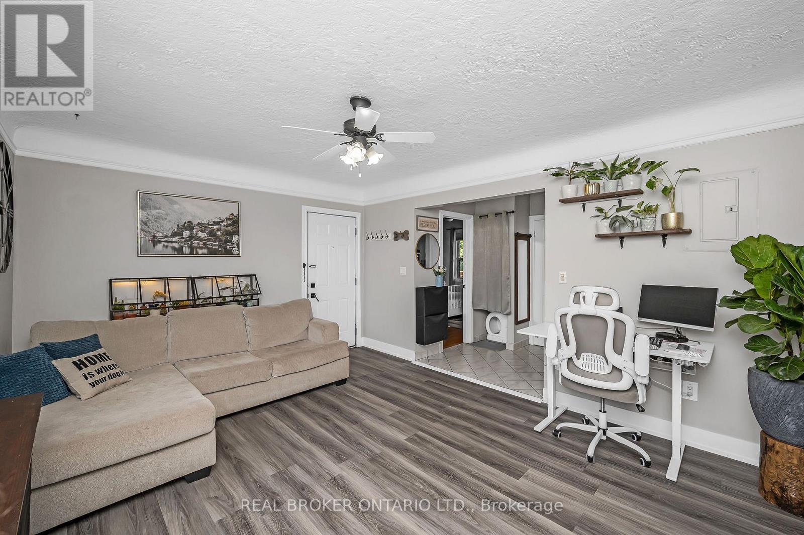 22 - 6 Vineland Avenue, Hamilton, Ontario  L8M 1R4 - Photo 3 - X12703892