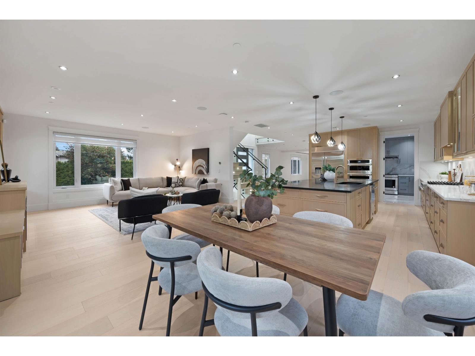 13915 Blackburn Avenue, White Rock, British Columbia  V4B 2Z3 - Photo 6 - R3080034