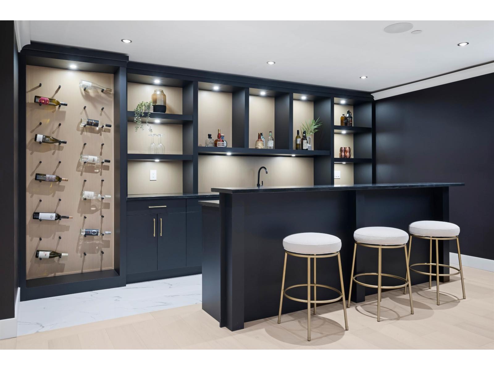 13915 Blackburn Avenue, White Rock, British Columbia  V4B 2Z3 - Photo 15 - R3080034