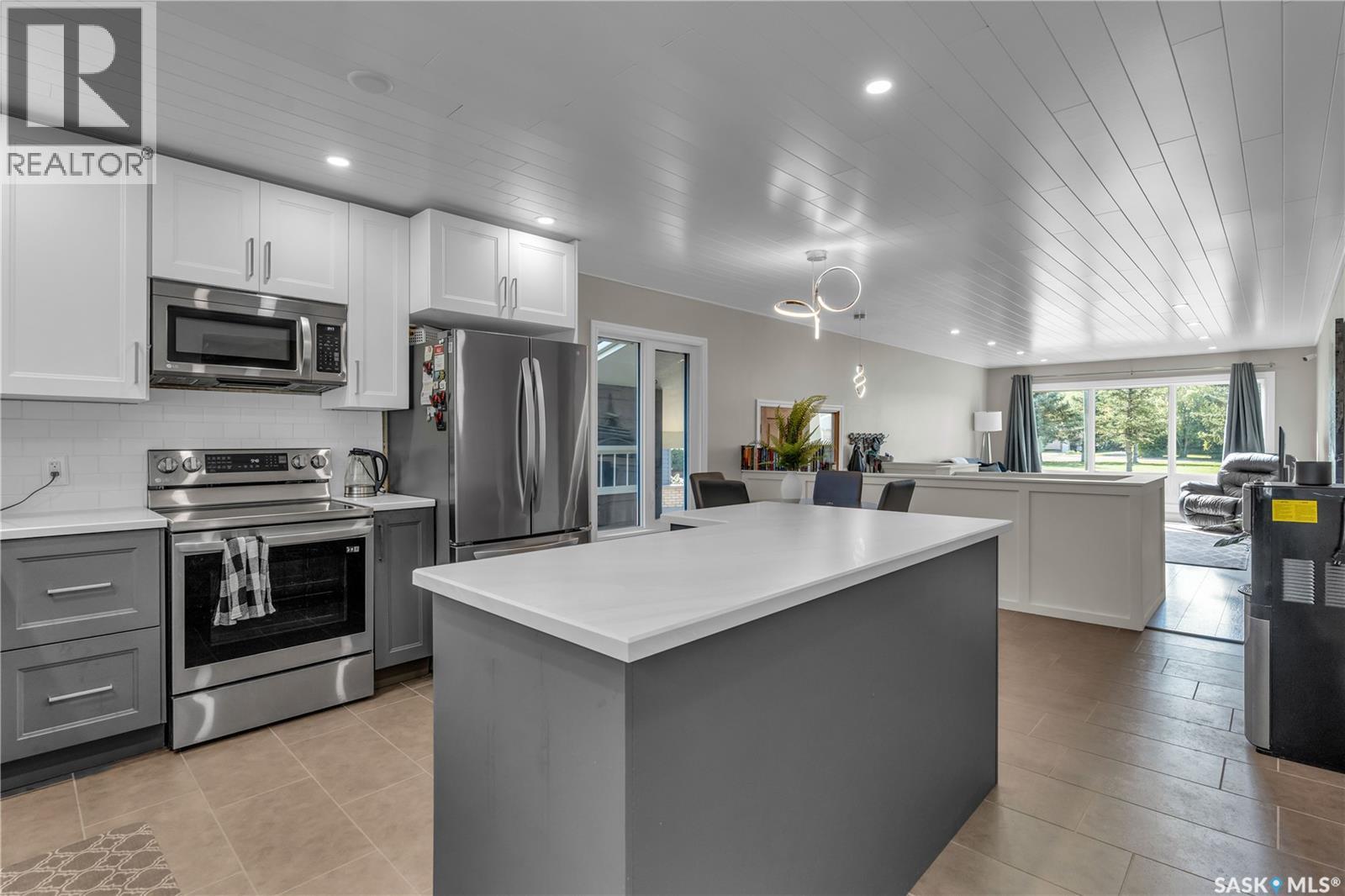 106 Wood Crescent, Assiniboia, Saskatchewan  S0H 0B0 - Photo 16 - SK026816