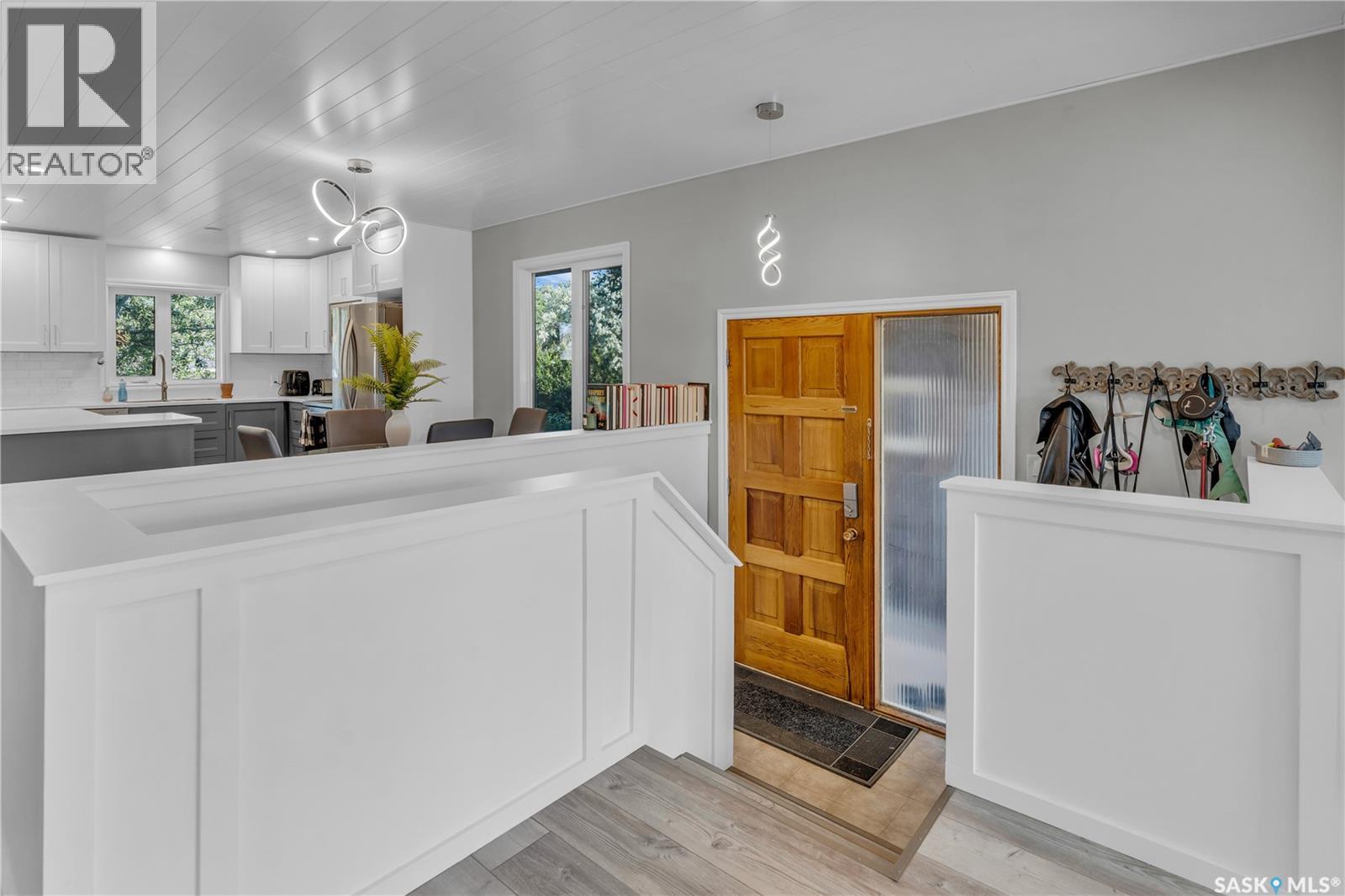 106 Wood Crescent, Assiniboia, Saskatchewan  S0H 0B0 - Photo 5 - SK026816