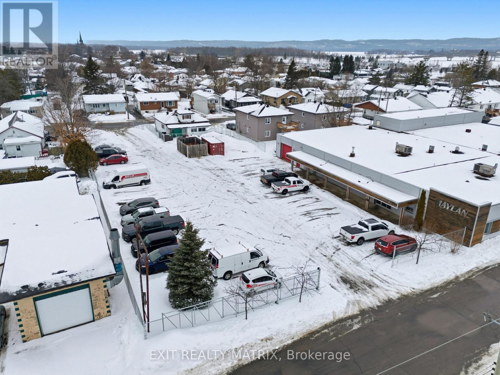 372 Bertha Street, Hawkesbury, Ontario  K6A 2A8 - Photo 5 - X12704016